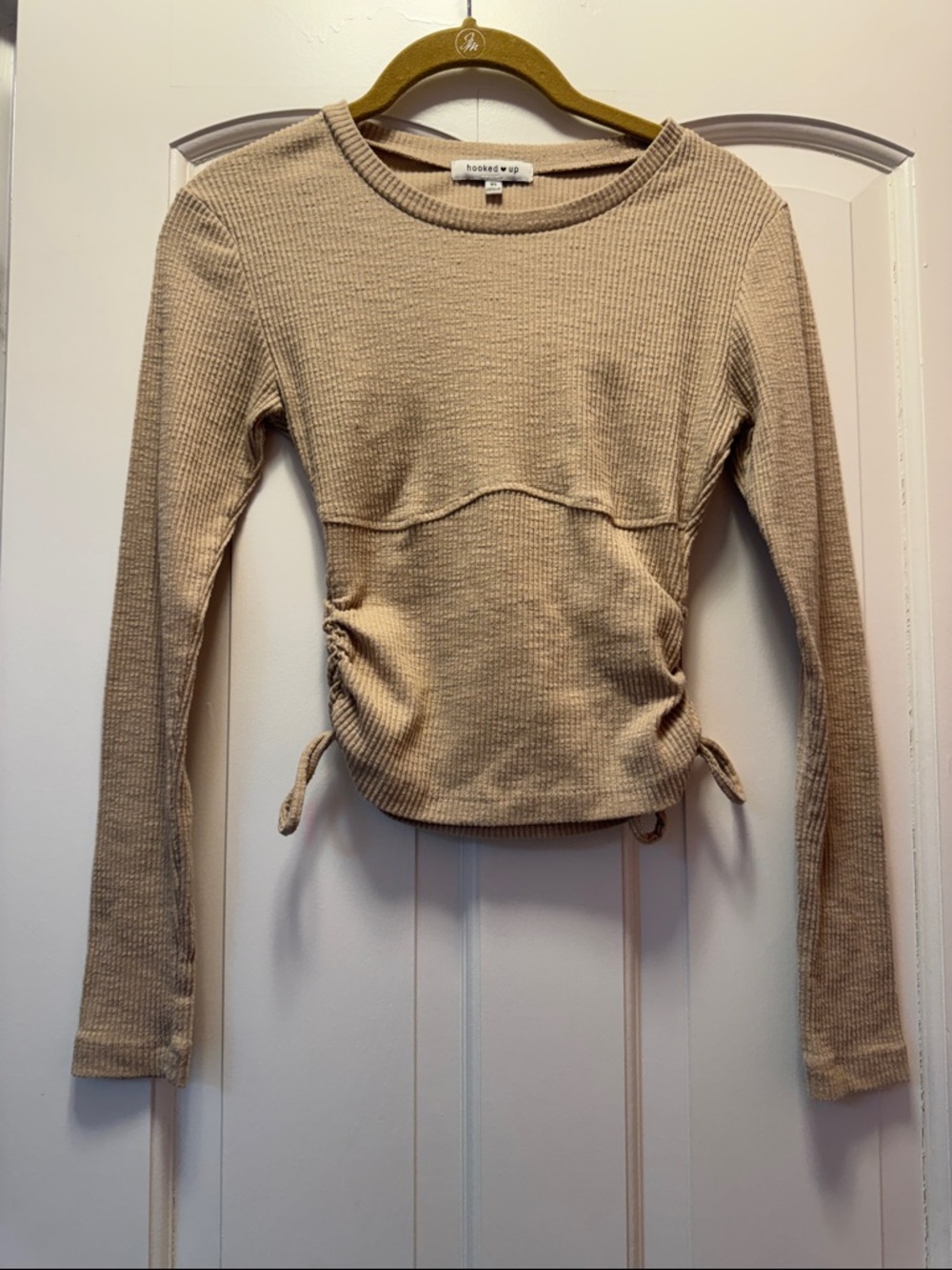 Hooked Up by IOT Beige Ribbed Long-Sleeve Cinched Top